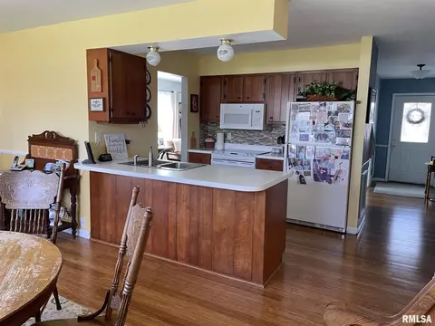 2309 Makemie Ave, Springfield, IL 62702 photo 3