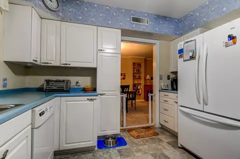 2116 Marland St, Springfield, IL 62702 photo 9