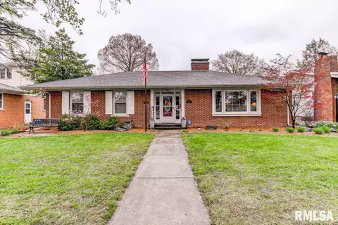 2116 Marland St, Springfield, IL 62702 photo 1