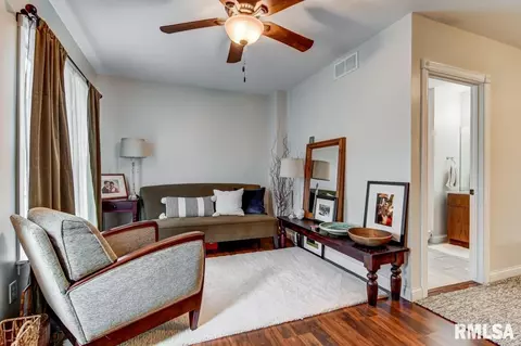 2540 Yale Blvd, Springfield, IL 62703 photo 5