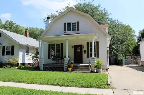 2036 S Pasfield St, Springfield, IL 62704 photo 1