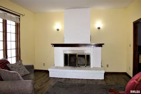 2036 S Pasfield St, Springfield, IL 62704 photo 8