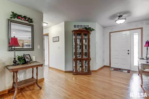 6704 Phlox Dr, Springfield, IL 62712 photo 6