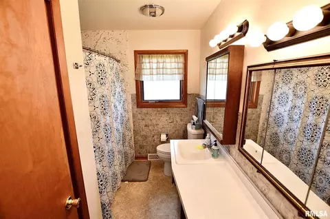 2324 E Sangamon Ave, Springfield, IL 62702 photo 18