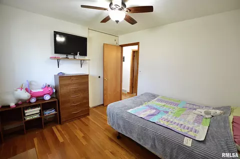 2324 E Sangamon Ave, Springfield, IL 62702 photo 11