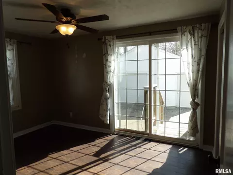 1928 N 19th St, Springfield, IL 62702 photo 9