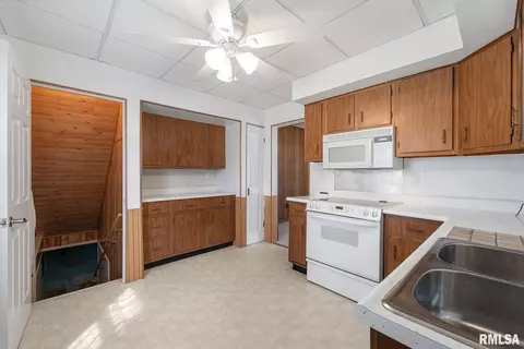 2033 N 7th St, Springfield, IL 62702 photo 10