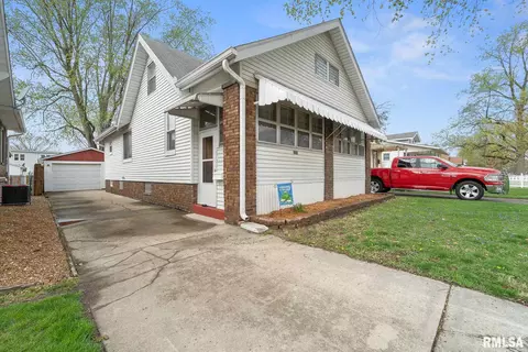 2033 N 7th St, Springfield, IL 62702 photo 3
