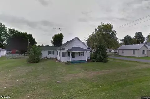 500 E Pine St, Gillespie, IL 62033 photo 1