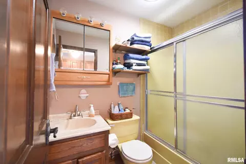 2725 Arrowhead Dr, Springfield, IL 62702 photo 9