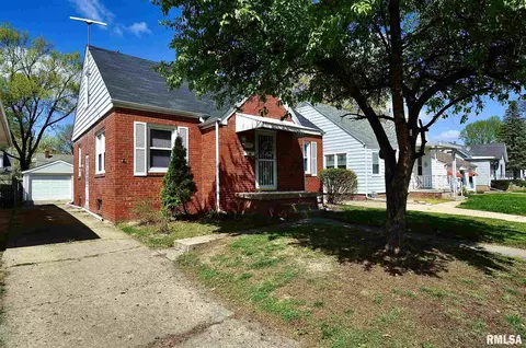 2053 N 8th St, Springfield, IL 62702 photo 3