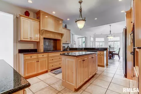 3416 Quail Chase, Springfield, IL 62711 photo 7