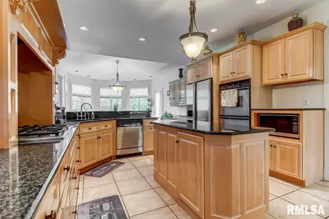 3416 Quail Chase, Springfield, IL 62711 photo 9