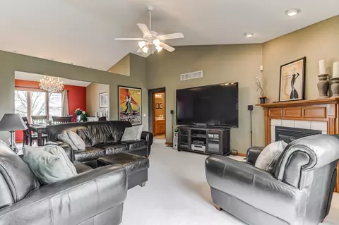 5300 Bunting Rd, Springfield, IL 62711 photo 8