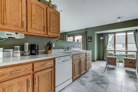 5300 Bunting Rd, Springfield, IL 62711 photo 12