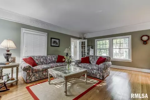 2112 S Wiggins Ave, Springfield, IL 62704 photo 5
