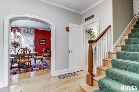 2112 S Wiggins Ave, Springfield, IL 62704 photo 3