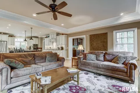 2112 S Wiggins Ave, Springfield, IL 62704 photo 14