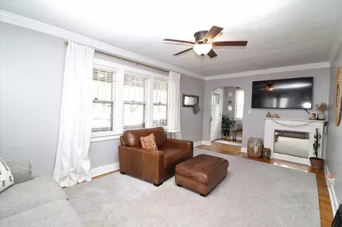 2125 S State St, Springfield, IL 62704 photo 4