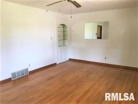 2001 N 16th St, Springfield, IL 62702 photo 6