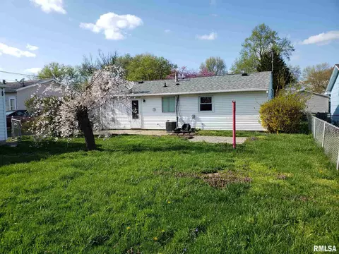 2600 Willow Dr, Springfield, IL 62703 photo 3