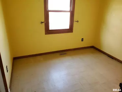 2600 Willow Dr, Springfield, IL 62703 photo 8