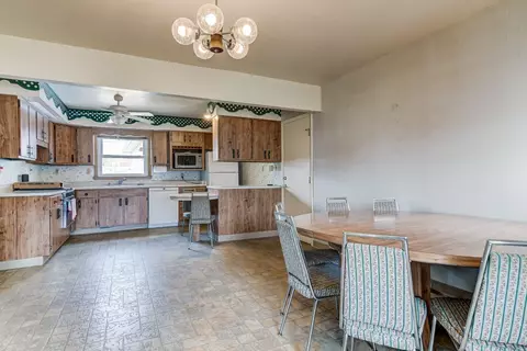 2117 Kaskaskia Dr, Springfield, IL 62704 photo 9