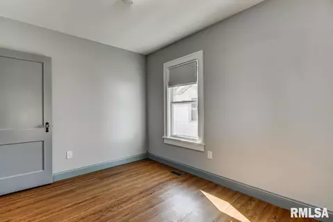 2405 S 4th St, Springfield, IL 62703 photo 16