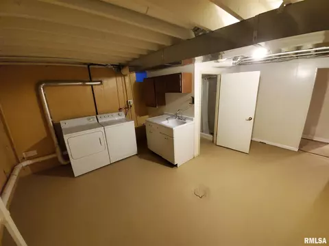 868 Roanoke Dr, Springfield, IL 62702 photo 20