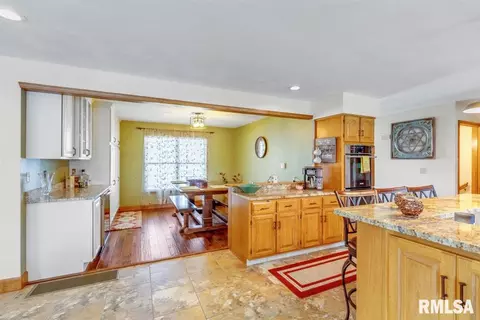 3121 Red Bud Ln, Springfield, IL 62712 photo 24