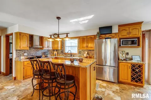 3121 Red Bud Ln, Springfield, IL 62712 photo 29