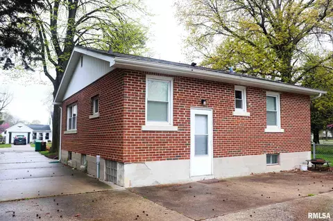 3116 S 3rd St, Springfield, IL 62703 photo 3