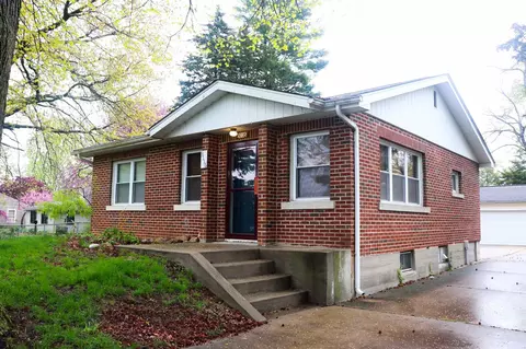 3116 S 3rd St, Springfield, IL 62703 photo 2
