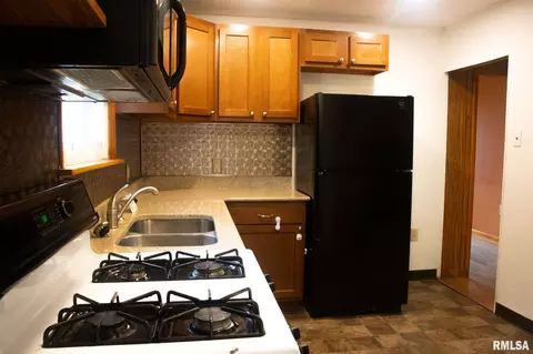 3116 S 3rd St, Springfield, IL 62703 photo 11