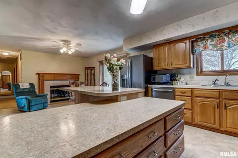 23100 E 20th Rd, Nokomis, IL 62075 photo 15