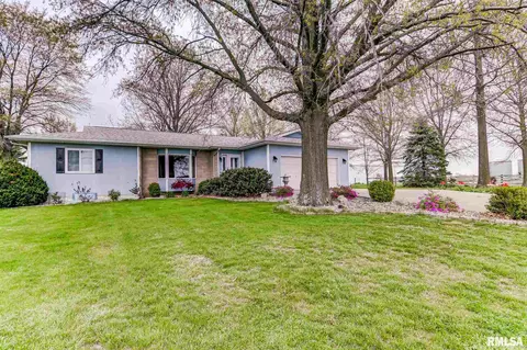 23100 E 20th Rd, Nokomis, IL 62075 photo 3