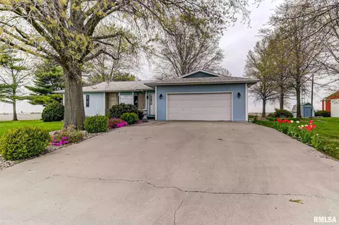 23100 E 20th Rd, Nokomis, IL 62075 photo 1