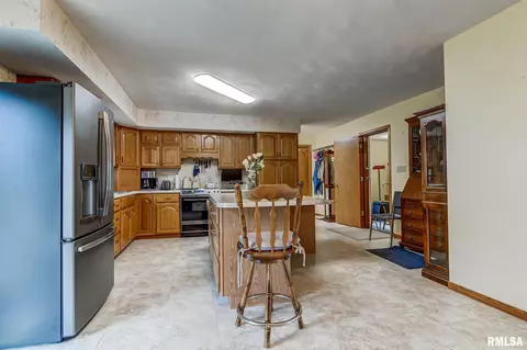 23100 E 20th Rd, Nokomis, IL 62075 photo 18
