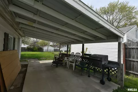 1711 N 8th St, Springfield, IL 62702 photo 16