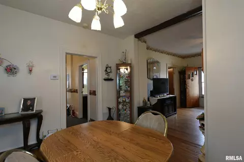 1711 N 8th St, Springfield, IL 62702 photo 8