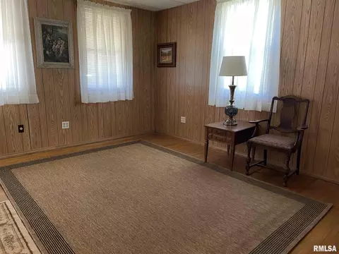 1250 Monument Ave, Springfield, IL 62702 photo 4