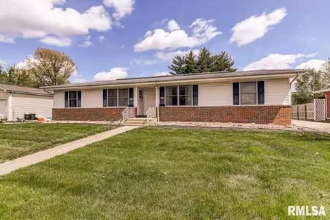 316 Cranmer Dr, Springfield, IL 62704 photo 4