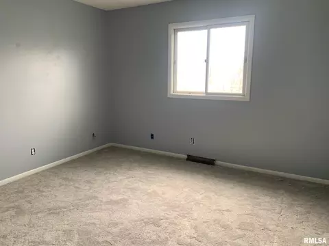 443 Durkin Dr, Springfield, IL 62704 photo 6