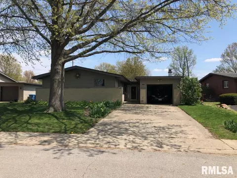 44 Marian Ln, Springfield, IL 62704 photo 1