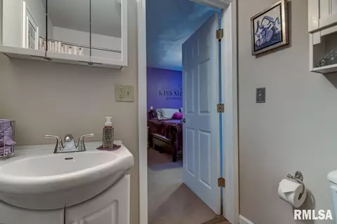 2360 E Keys Ave, Springfield, IL 62702 photo 13