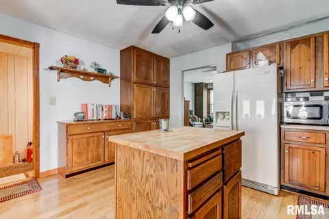 114 Vincent St, Springfield, IL 62707 photo 9