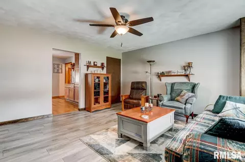 114 Vincent St, Springfield, IL 62707 photo 4