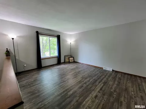 3516 St Francis Dr, Springfield, IL 62703 photo 4