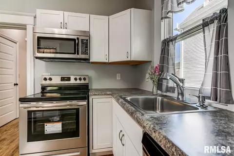 808 S Macarthur Blvd, Springfield, IL 62704 photo 11
