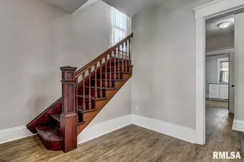 808 S Macarthur Blvd, Springfield, IL 62704 photo 5